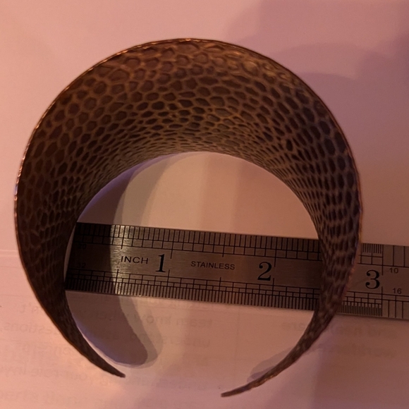 Set of 2 Matching Open Brass Cuffs - Picture 4 of 4